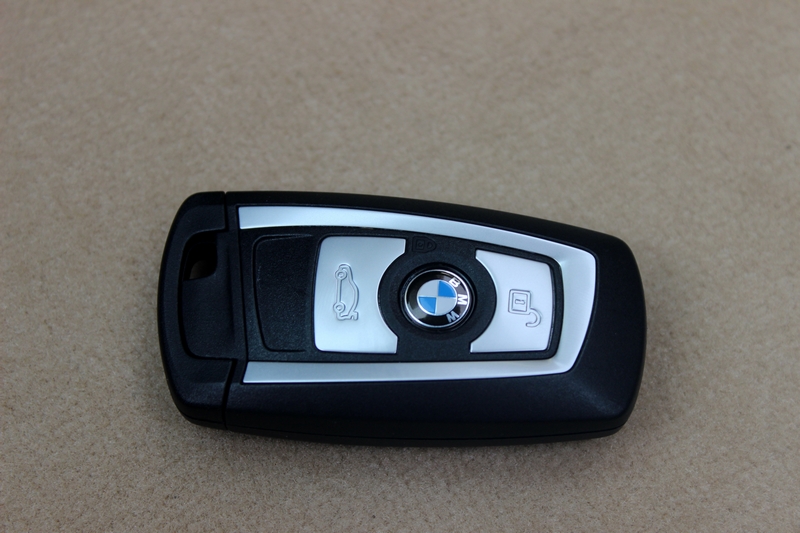 Smart key, but the car doesn't have true keyless entry