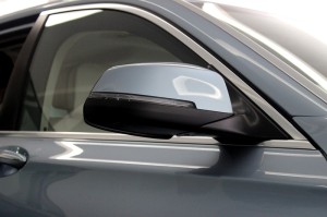 Rear view mirror with turn indicator