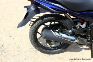 Rear mudguard is long enough to avoid spray during monsoon
