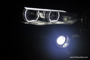 LED DRL light rings and accent light on top. Fog lamp is also a LED unit.