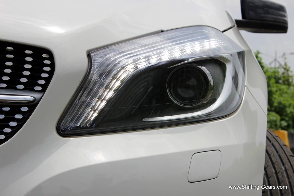 Smoked out headlamps with bi-xenon projectors