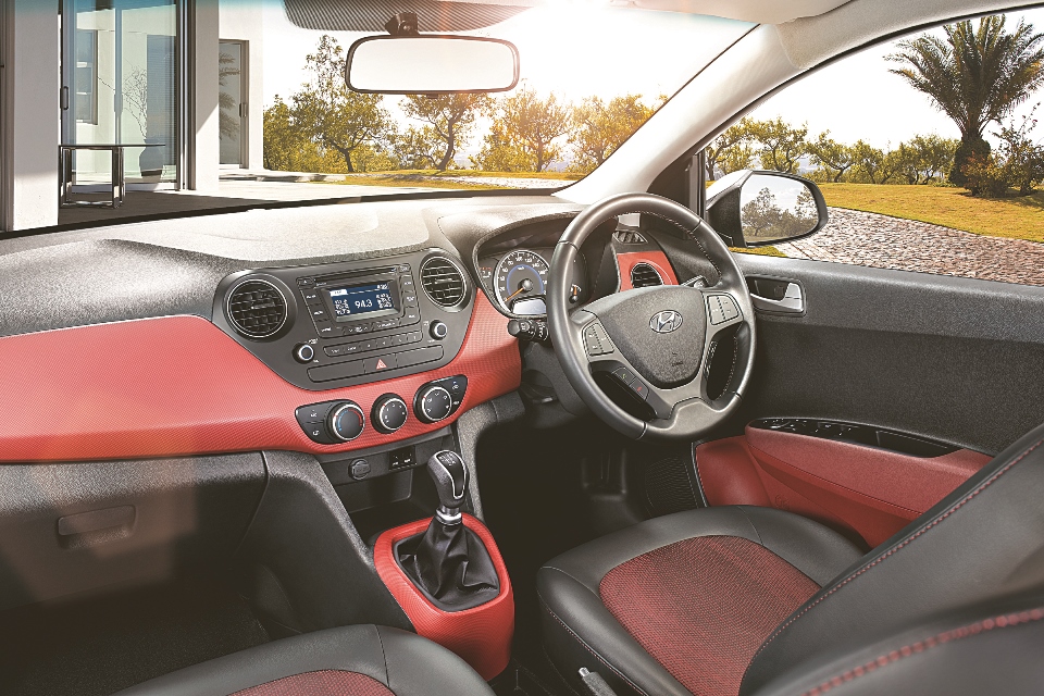 Grand i10- Anniversary Sportz Edition-Sporty Interiors
