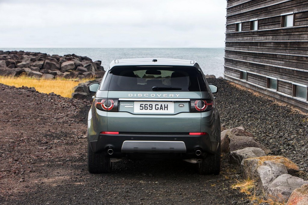 Land-Rover-Discovery-Sport-press-shots (8)