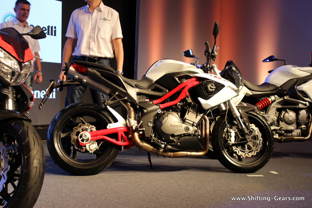 Benelli TNT 899: Specs and details