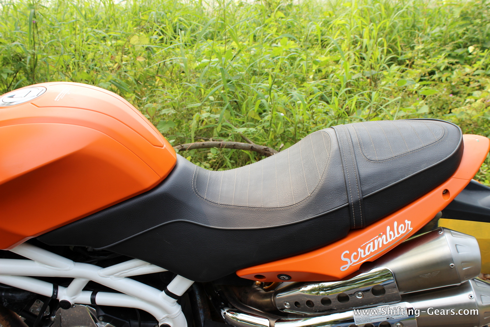 Well contoured seats have ample room even for the heavier rider
