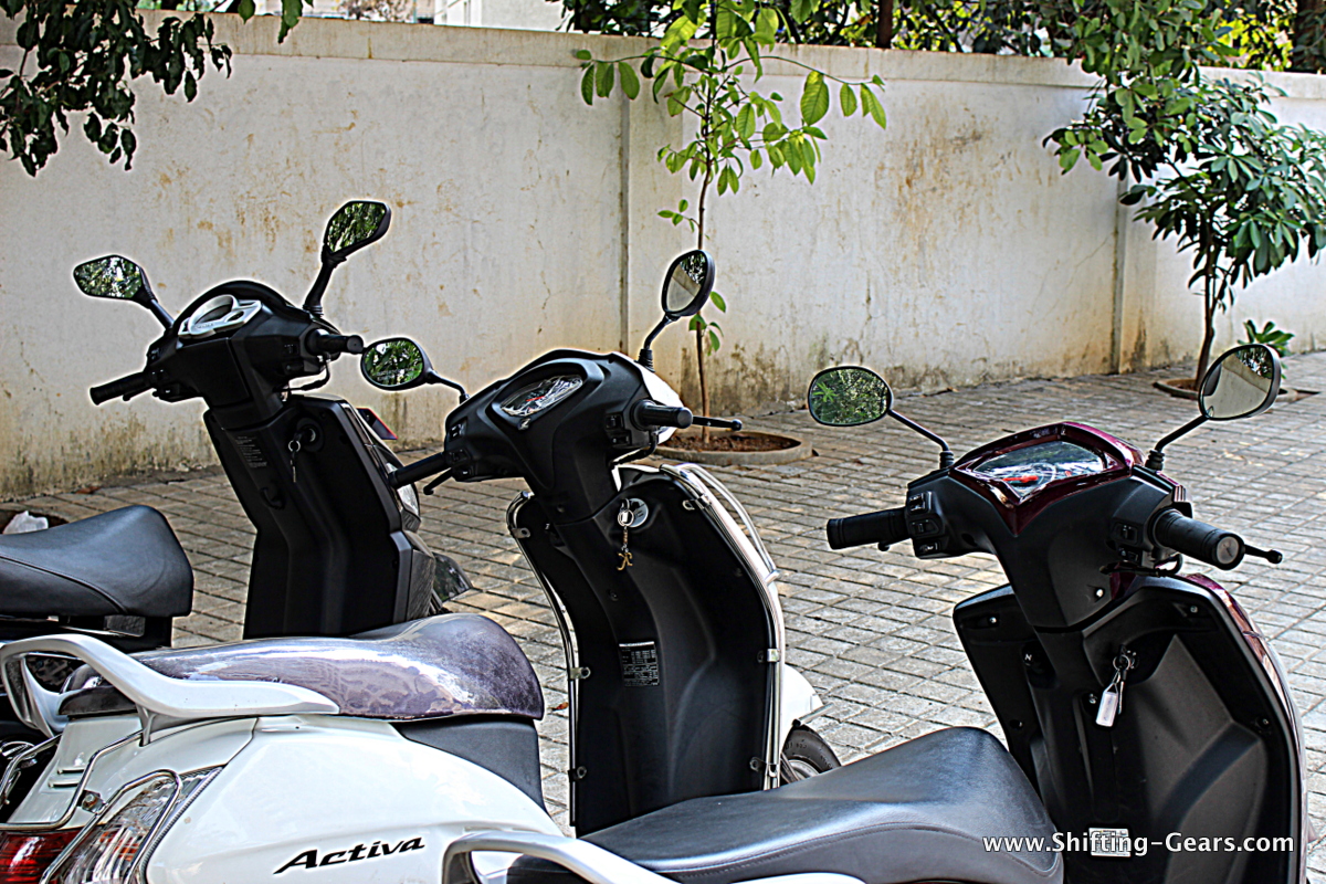 The Gusto's handlebar is placed slightly higher than the Activa and Alpha