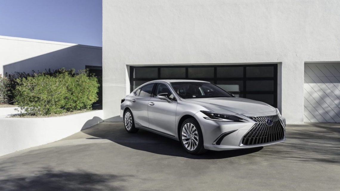 Lexus es300h 2022