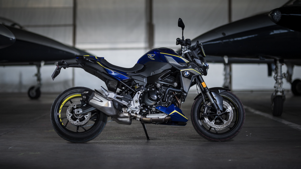 Bmw Motorrad Reveal F 900 R Force Limited Edition Shifting Gears 3510