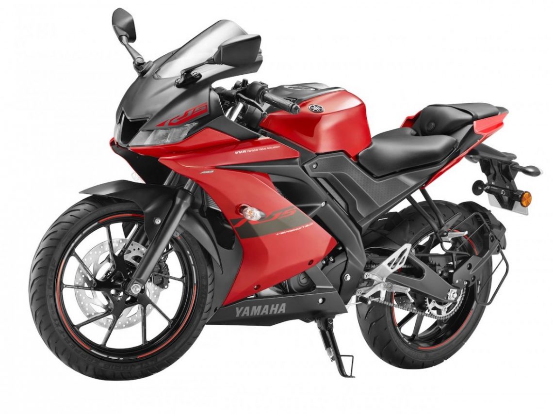 Red Yamaha YZF-R15 Version 3.0 priced at INR 1,52,100 | Shifting-Gears
