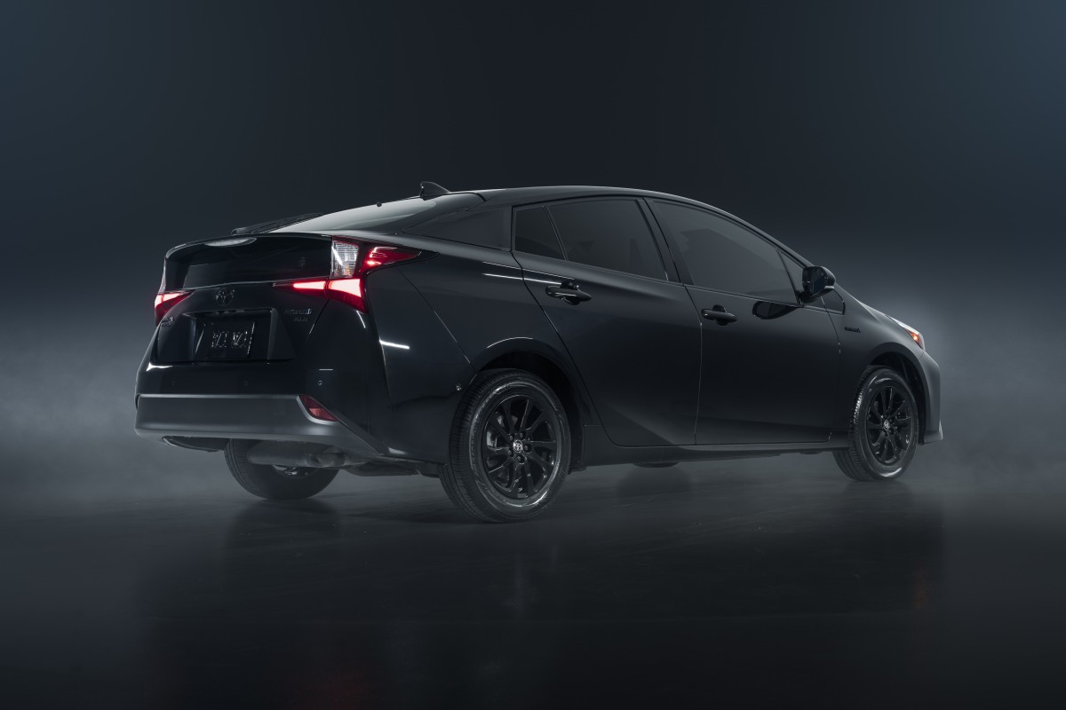 2022 Toyota Prius goes stealth with Nightshade special edition