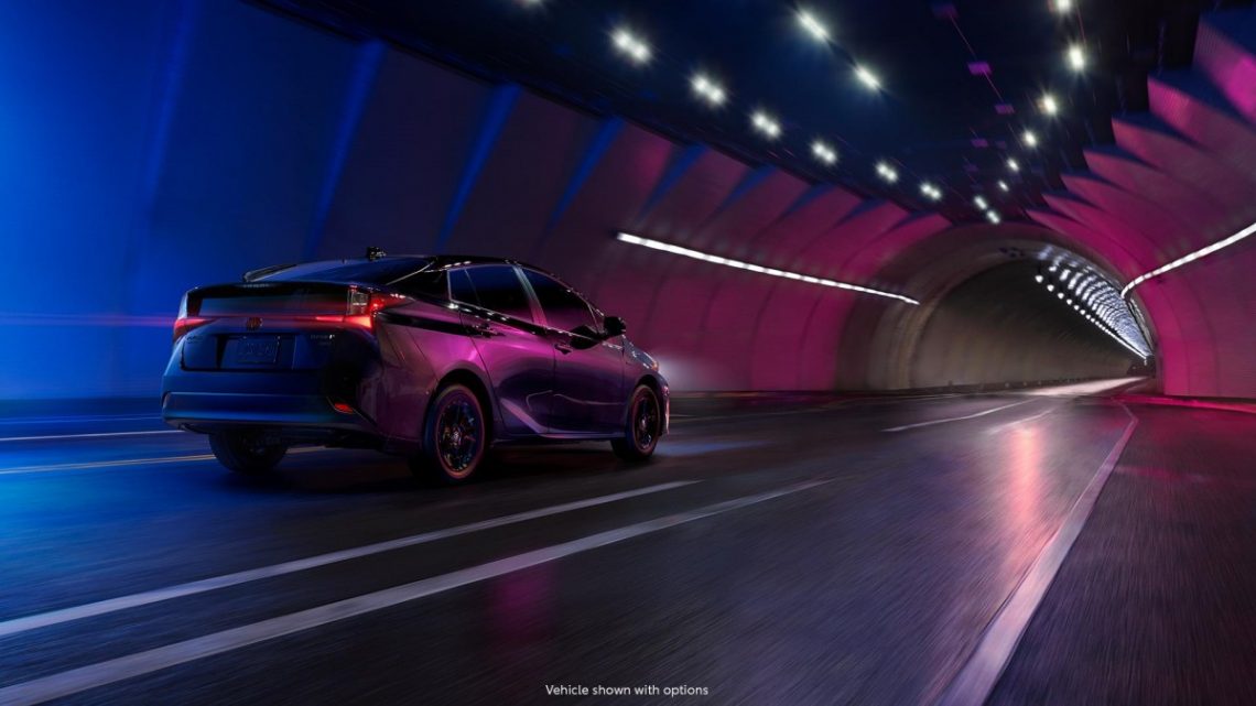 2022 Toyota Prius goes stealth with Nightshade special edition | Shifting-Gears