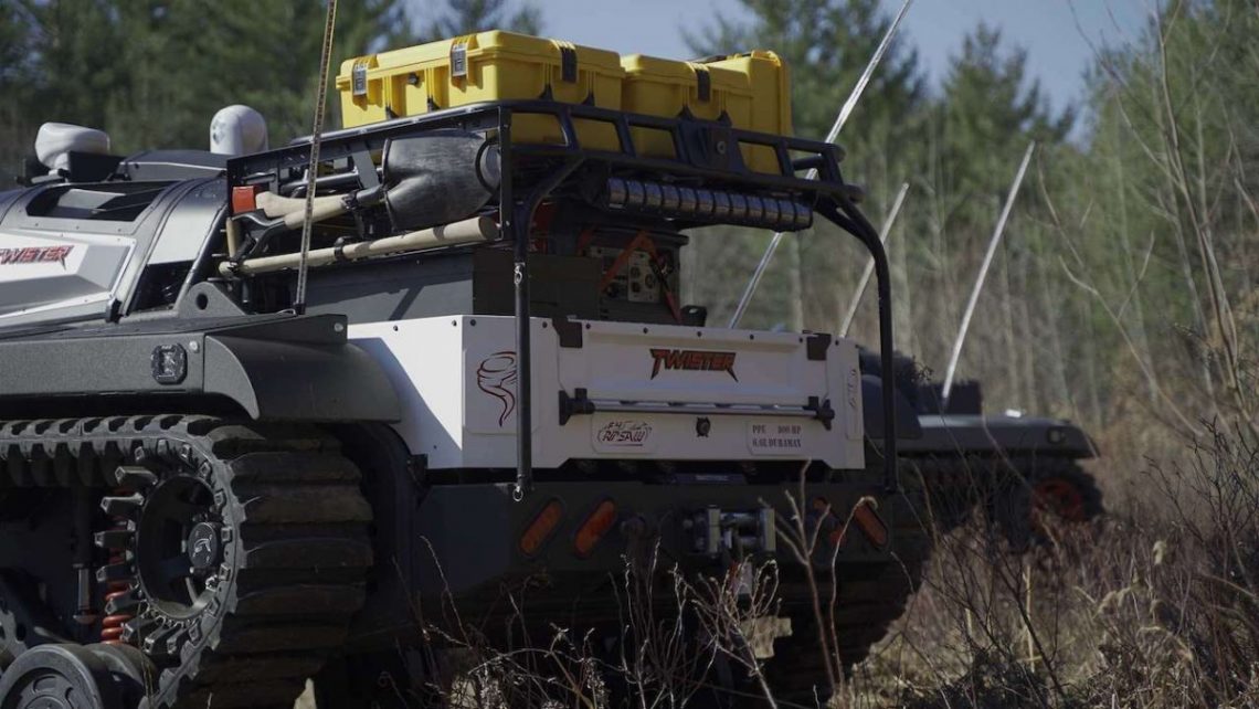 800 HP Ripsaw EV3-F4 is a luxury tank, fastest tracked vehicle ...