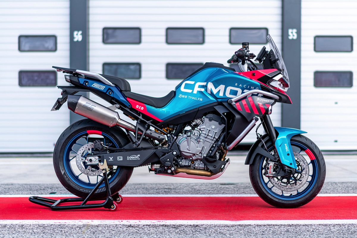 cfmoto-reveals-800mt-sport-r-adventure-bike-shifting-gears