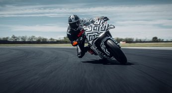 KTM teases 990 RC R flagship superbike