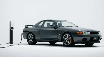 Nissan teases the R32 GT-R EV, RB26DETT gas engine pulled out