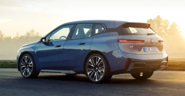 BMW iX