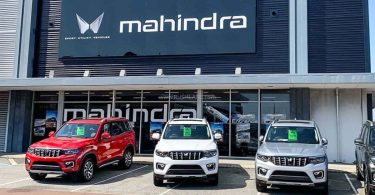 Mahindra car