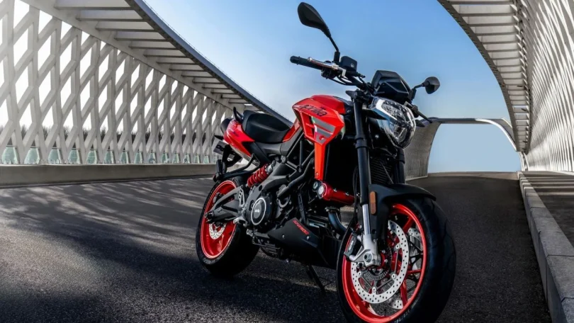 Aprilia Shiver 900