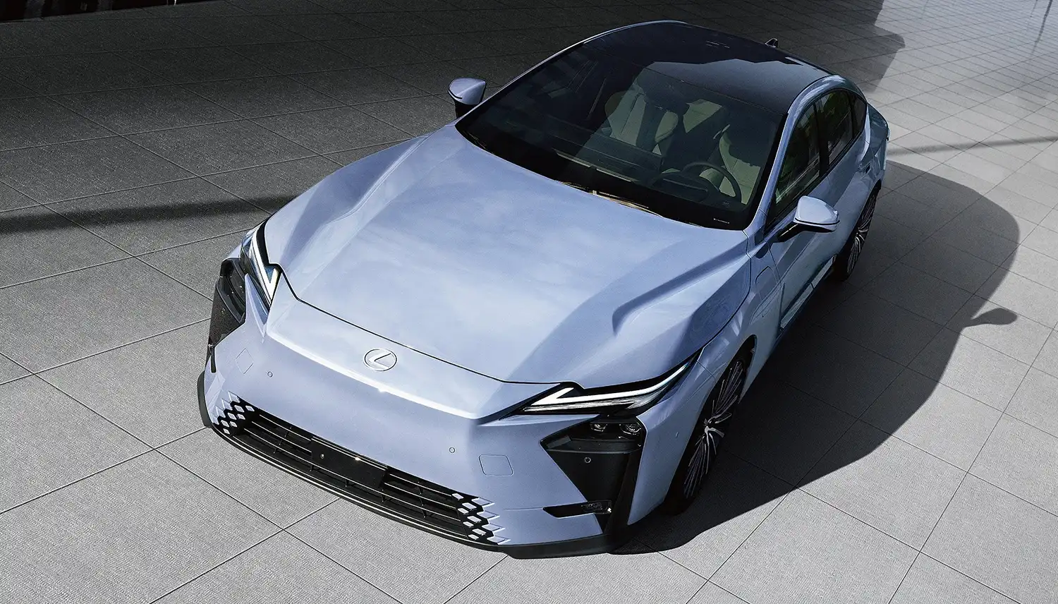 Lexus ES with electric and hybrid powertrains introduced