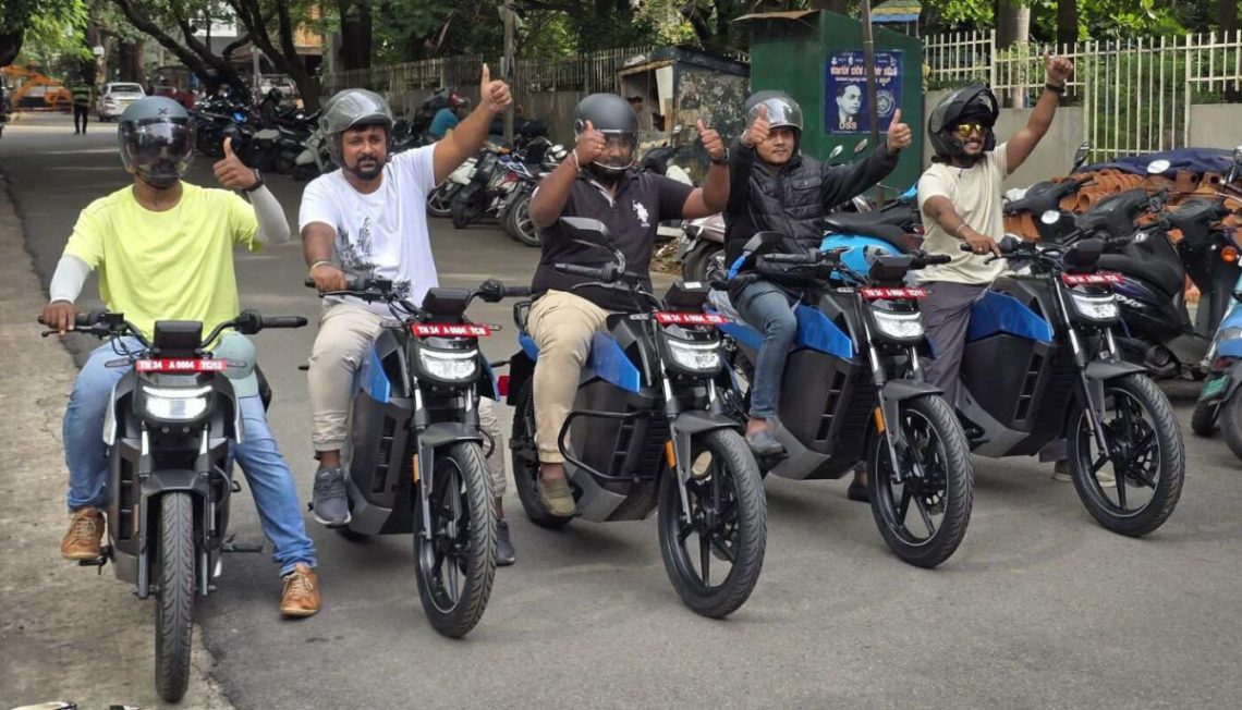 Ola Roadster X electric motorcycle deliveries in Delhi commence Ola Roadster X electric motorcycle deliveries in Delhi commence