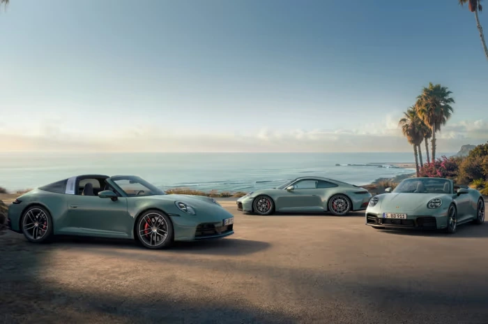 2025 Porsche 911 Carrera 4S